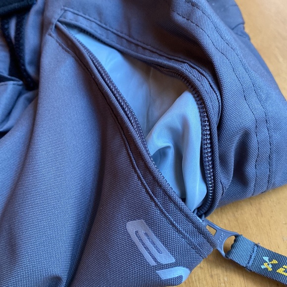 Descente North America ski snow pants size 34 pre-owned, with some spots, no hol - Picture 12 of 16